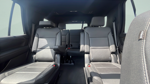 Used 2023 Chevrolet Tahoe LT w/ Luxury Package AWD/4WD image 20