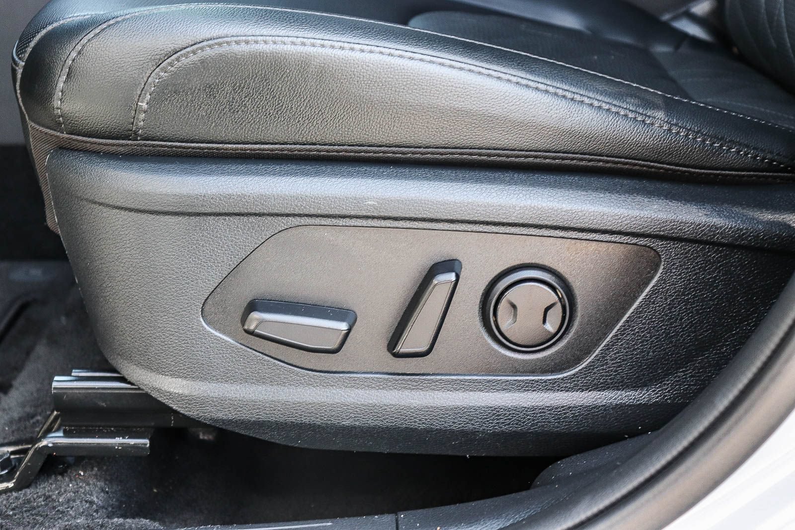 Used 2025 Kia Sportage X-Line w/ Premium Package AWD/4WD image 22
