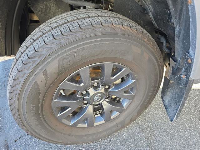 Used 2020 Toyota Tacoma SR5 image 22