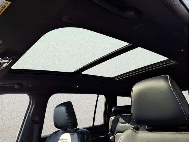 Used 2023 Jeep Grand Cherokee L Overland image 17