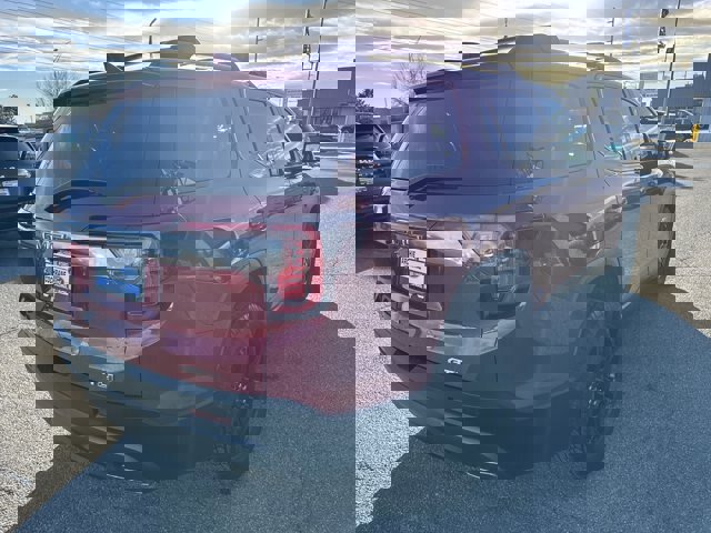 Used 2023 GMC Acadia AT4 w/ Technology Package image 3