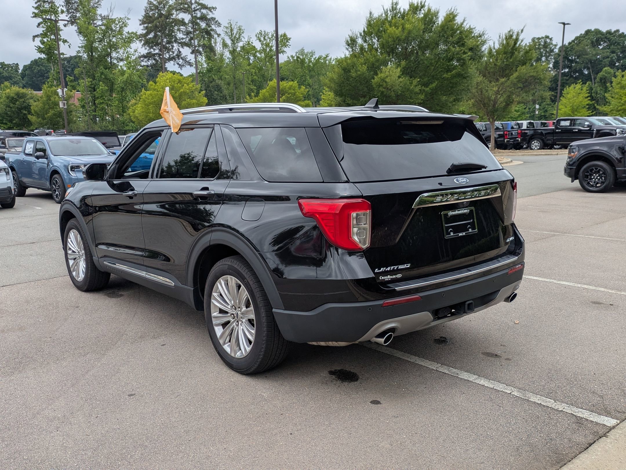Certified 2023 Ford Explorer Limited w/ Equipment Group 301A AWD/4WD image 6