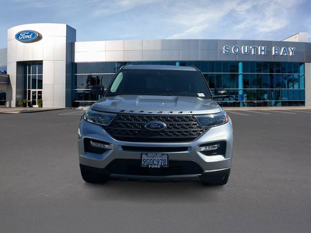 Certified 2023 Ford Explorer XLT w/ Equipment Group 202A RWD image 8