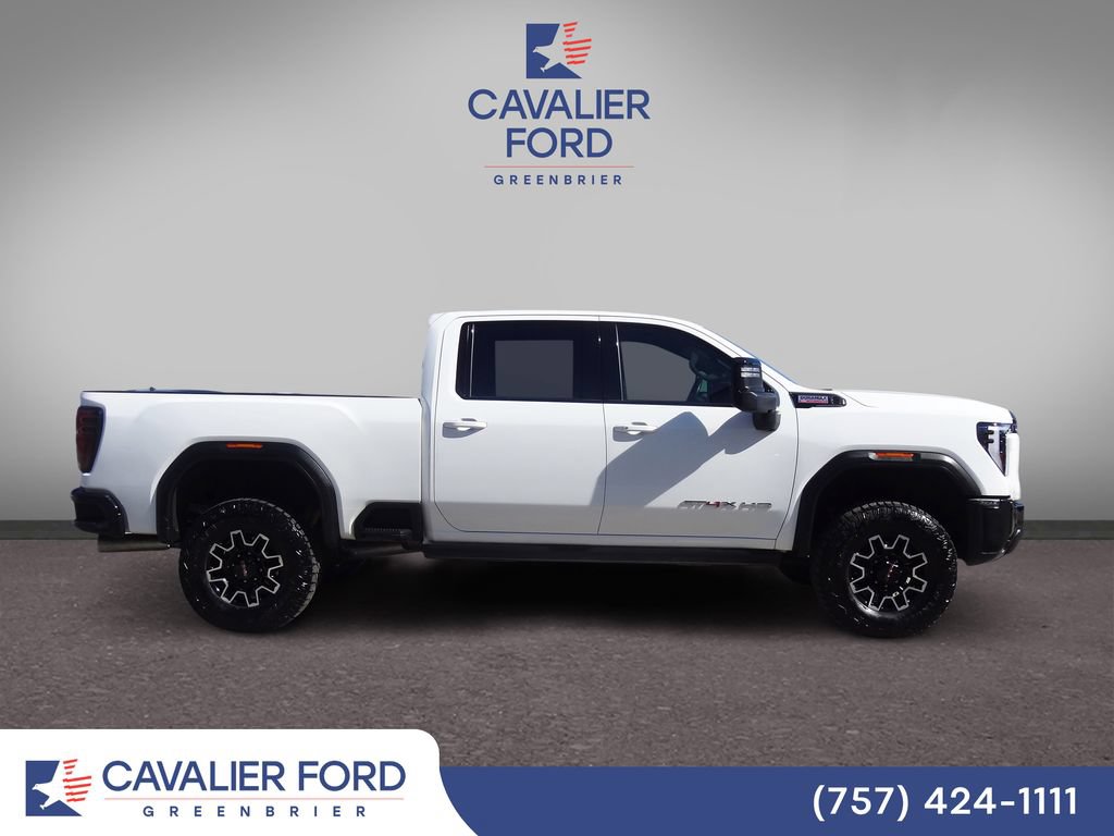 Used 2024 GMC Sierra 2500 AT4X AWD/4WD image 2