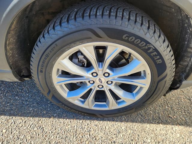 Certified 2023 Ford Explorer Limited w/ Limited Technology Package image 22