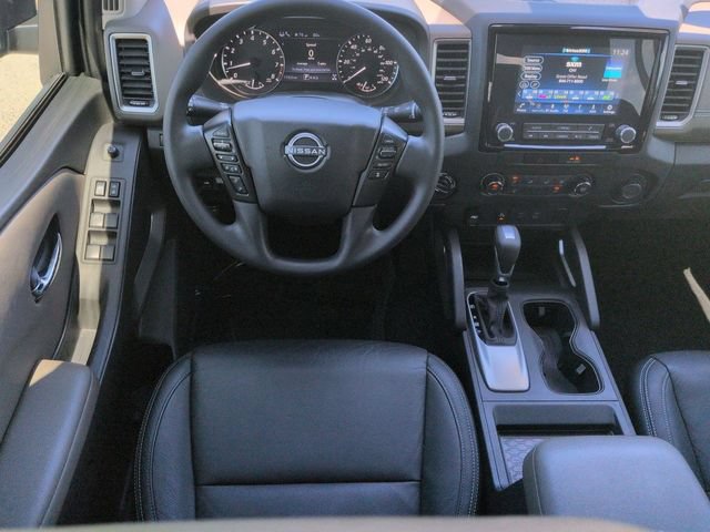 Used 2022 Nissan Frontier SV w/ Technology Package AWD/4WD image 16