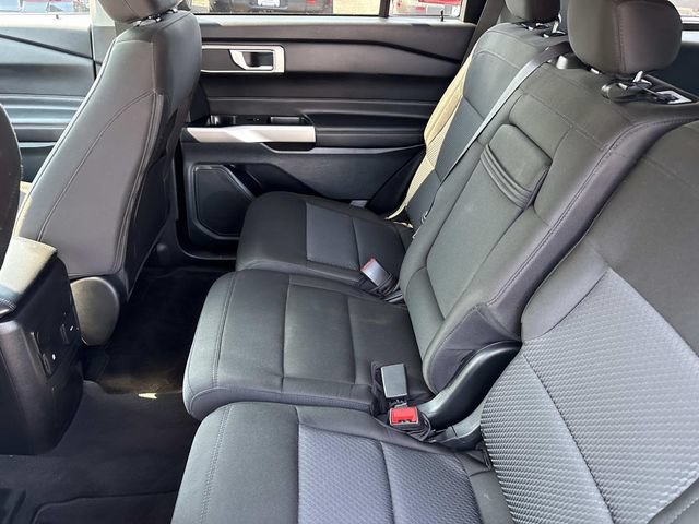 Certified 2023 Ford Explorer XLT RWD image 18