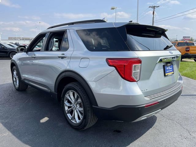 Certified 2022 Ford Explorer XLT w/ Equipment Group 202A image 5