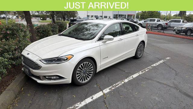Certified 2017 Ford Fusion SE w/ Equipment Group 602A FWD image 1