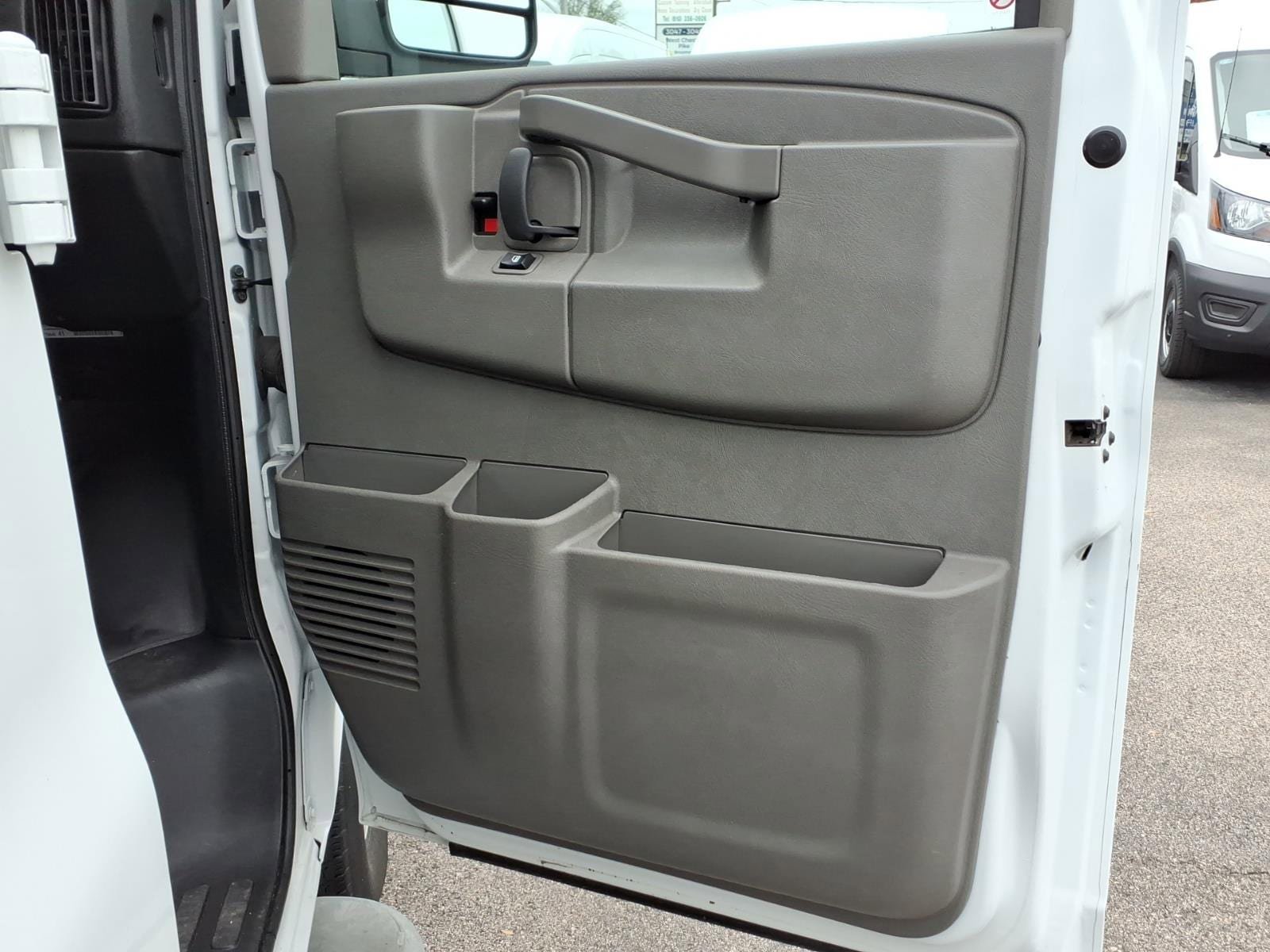 Used 2024 Chevrolet Express 2500 w/ Driver Convenience Package RWD image 21