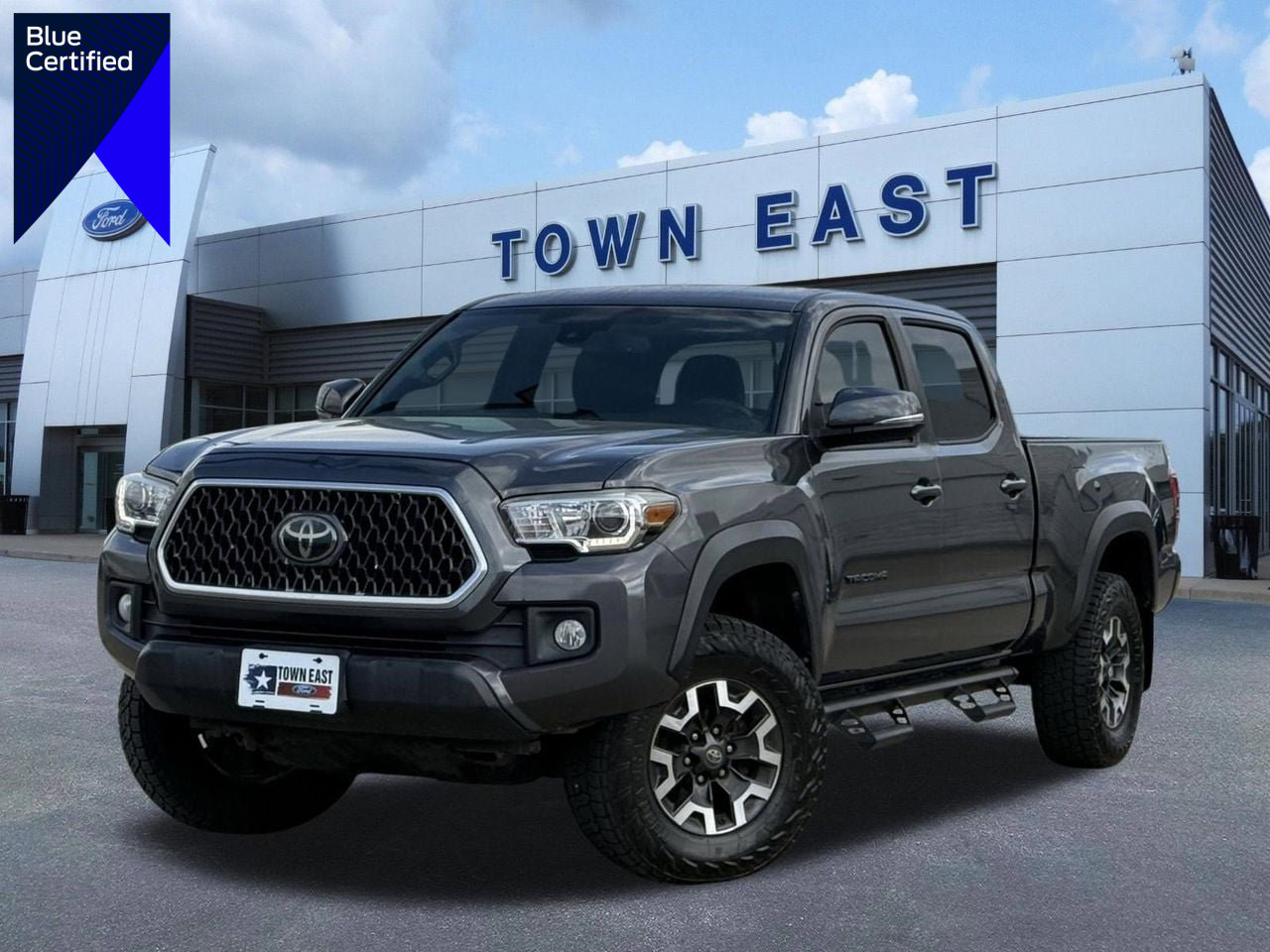 Used 2018 Toyota Tacoma TRD Off-Road w/ Technology Package image 1