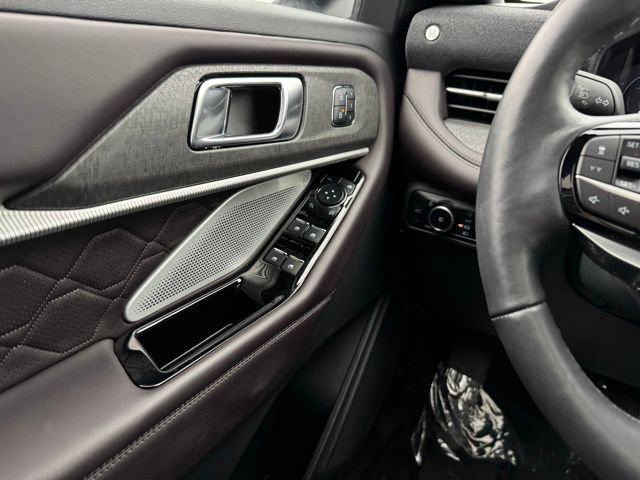 Certified 2025 Ford Explorer Platinum w/ Ultimate Package image 36