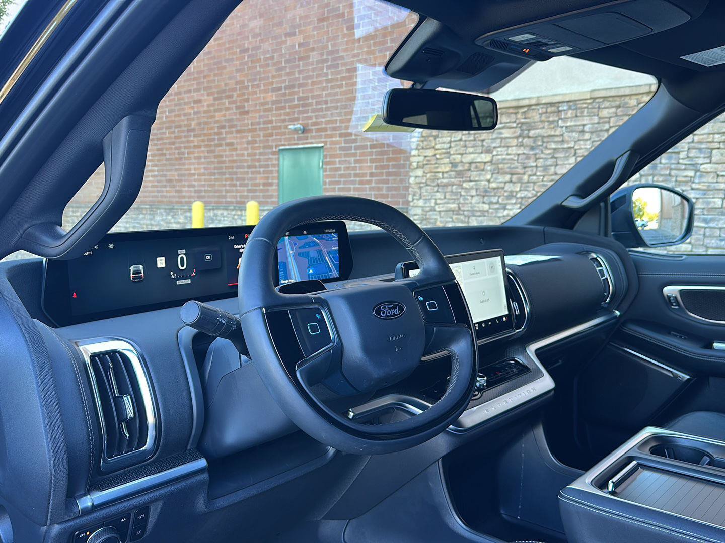 Certified 2025 Ford Expedition Platinum w/ Stealth Appearance Package AWD/4WD image 10