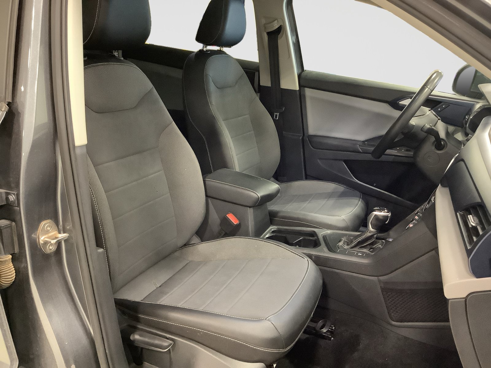 Used 2022 Volkswagen Taos SE FWD image 11