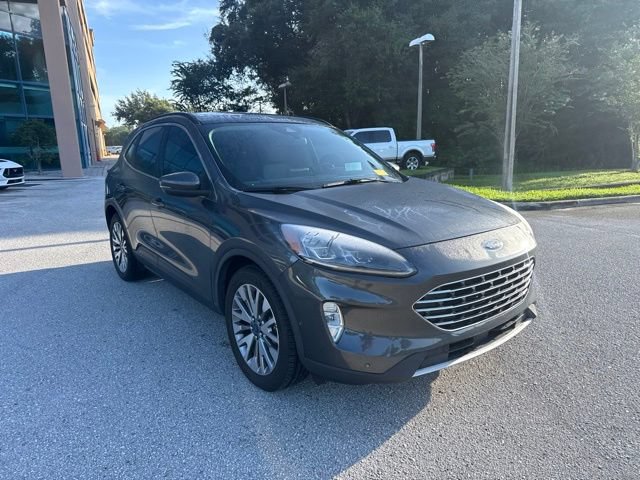 Certified 2020 Ford Escape Titanium w/ Titanium Premium Package 2.0 AWD/4WD image 10