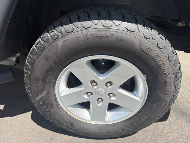 Used 2017 Jeep Wrangler Unlimited Sport w/ Quick Order Package 24S AWD/4WD image 23