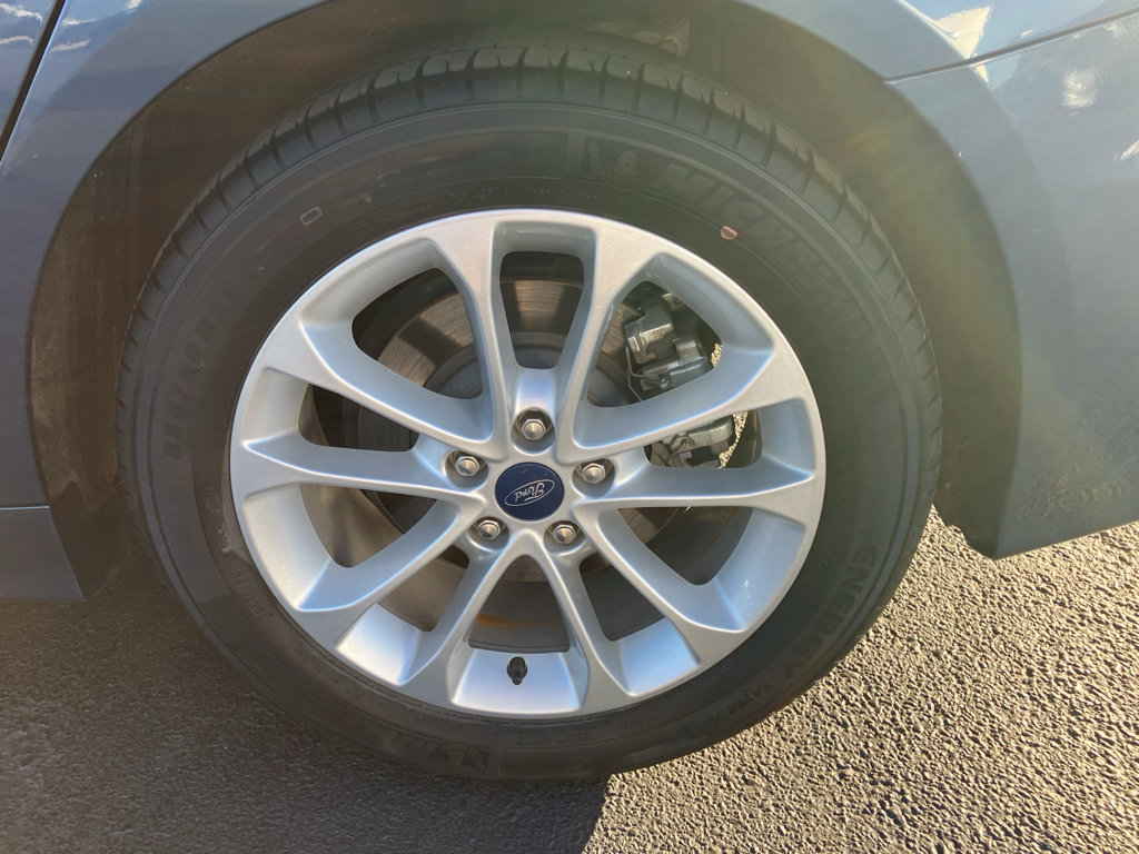 Certified 2019 Ford Fusion SE image 14