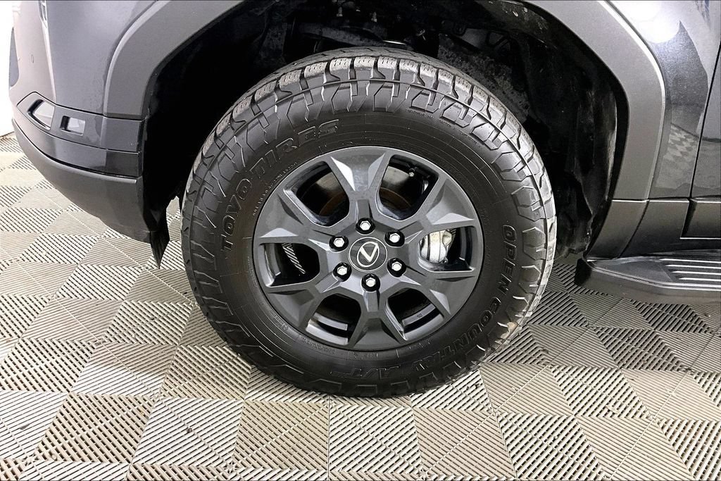 Used 2024 Lexus GX 550 AWD/4WD image 7