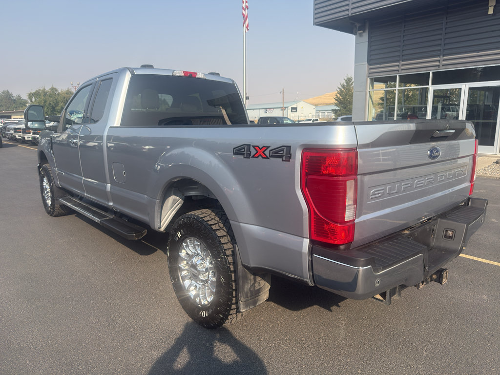 Certified 2022 Ford F250 XLT w/ XLT Premium Package AWD/4WD image 12