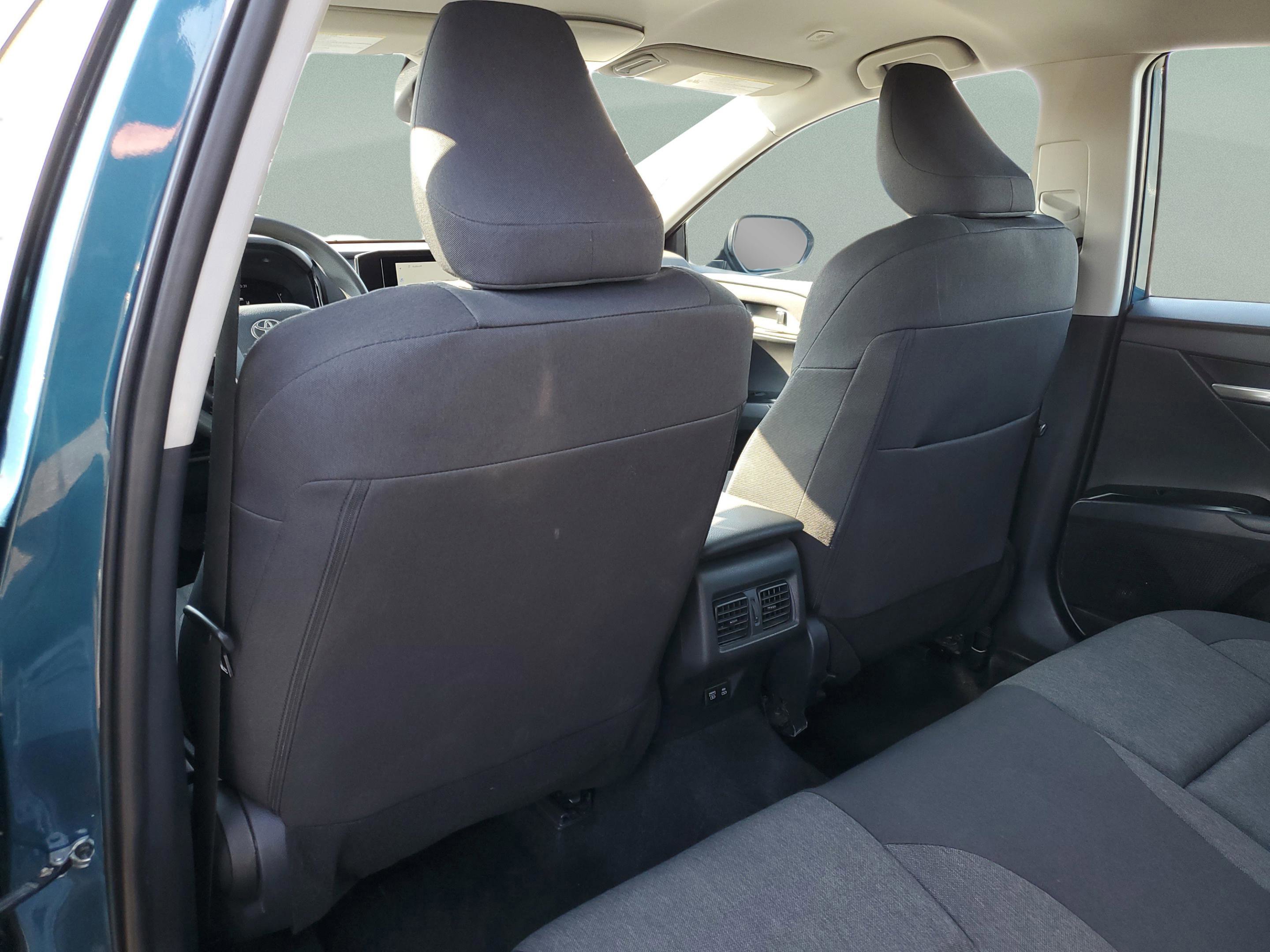 Used 2025 Toyota Camry LE image 16