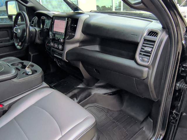 Used 2025 RAM 3500 Tradesman w/ Chrome Appearance Group AWD/4WD image 16