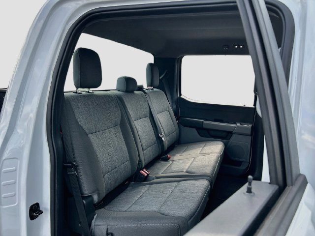 Certified 2024 Ford F250 XL w/ STX Appearance Package AWD/4WD image 33