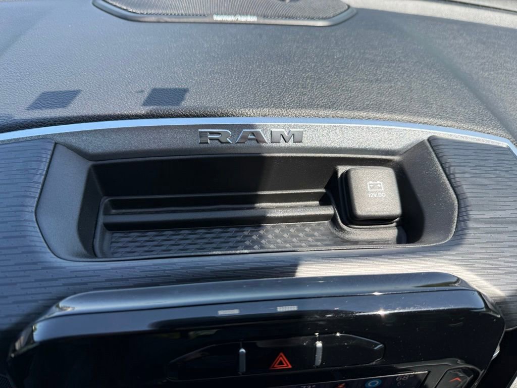 Used 2023 RAM 1500 Laramie AWD/4WD image 26