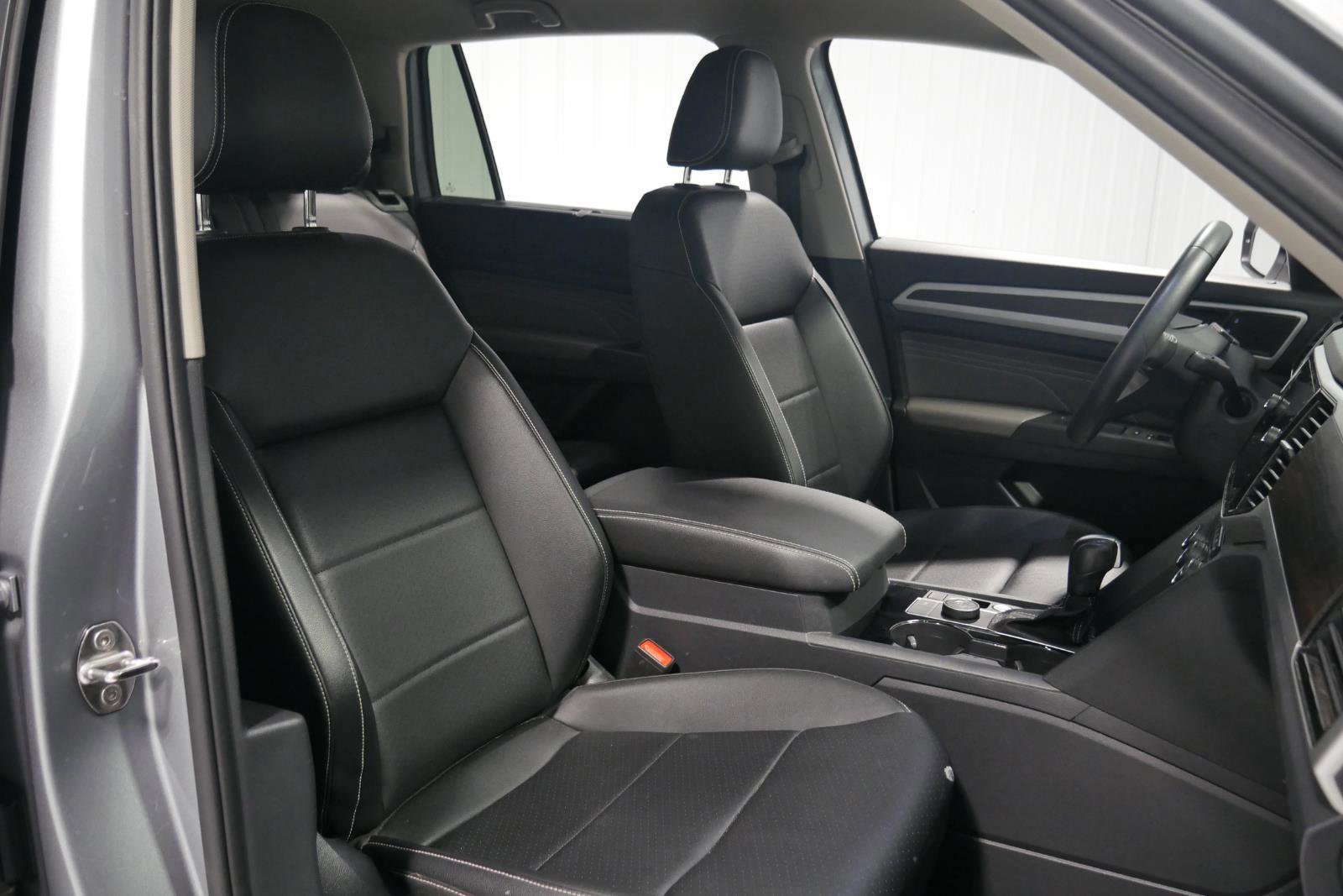 Used 2023 Volkswagen Atlas SE image 16