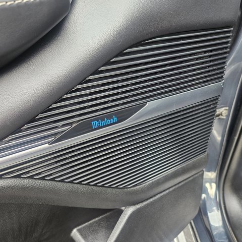 Used 2023 Jeep Grand Wagoneer 4WD w/ Flexible Seating Group image 16