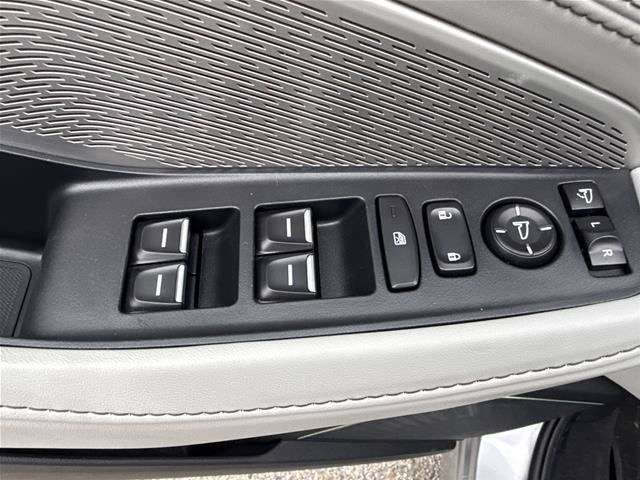 Used 2023 Acura MDX SH-AWD w/ Advance Package image 28