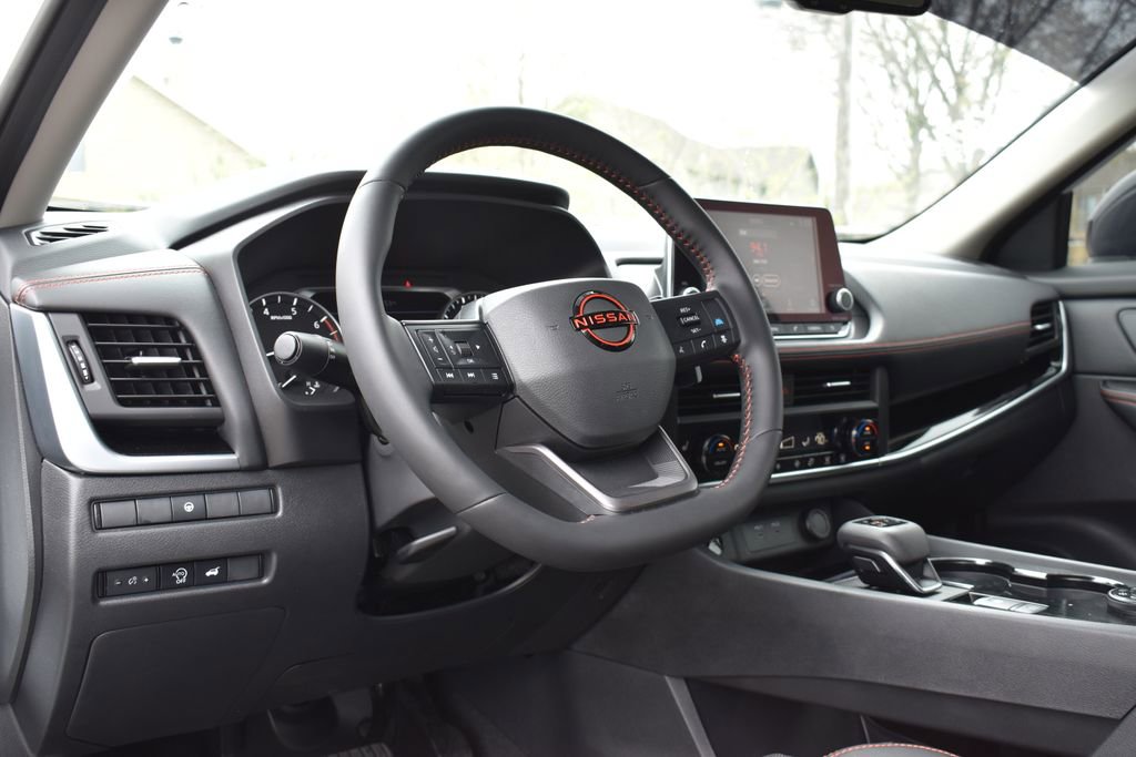 Used 2025 Nissan Rogue SV w/ Rock Creek Premium Package image 11