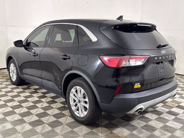 Certified 2020 Ford Escape SE FWD image 6