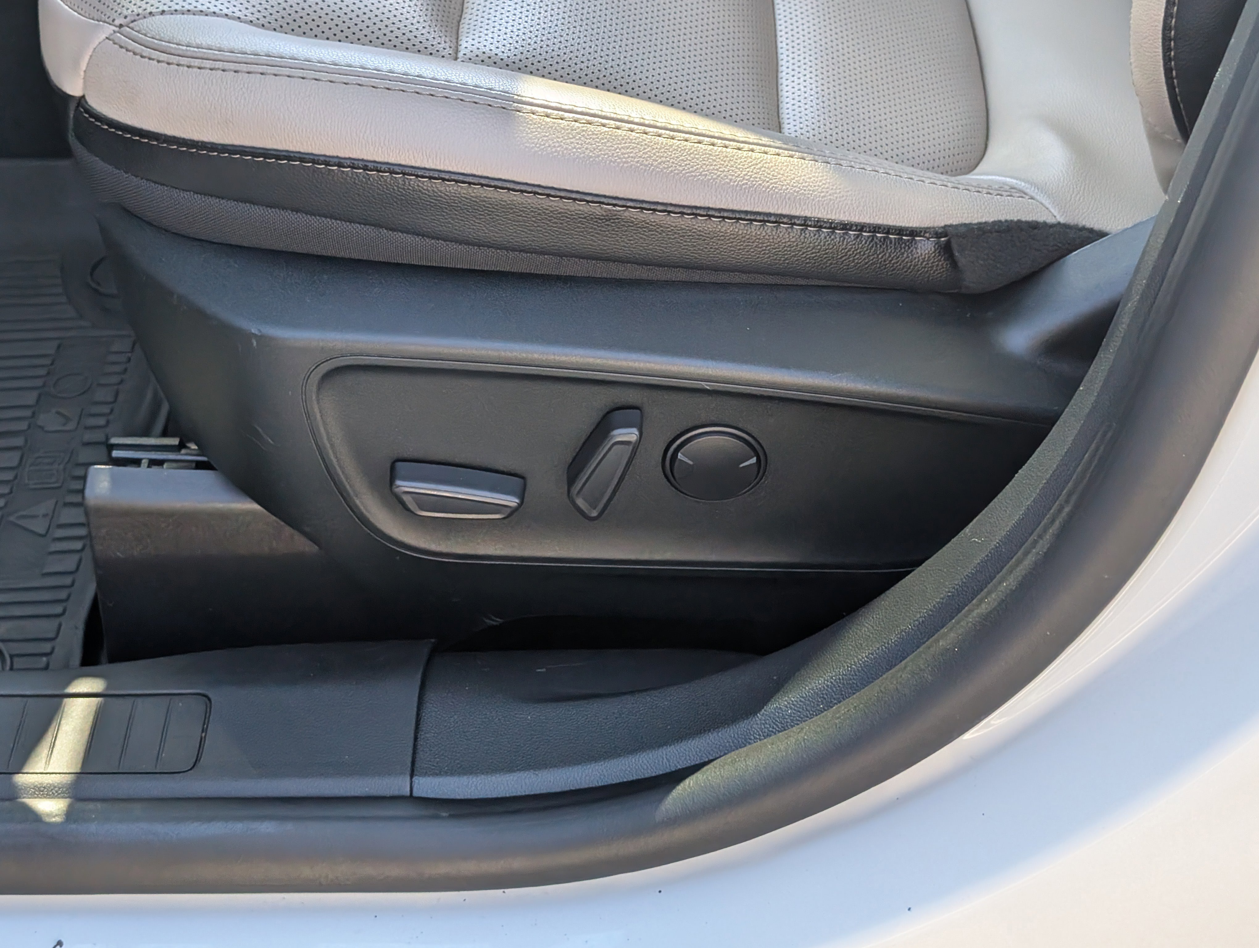 Certified 2022 Ford Escape SEL w/ Technology Package image 23