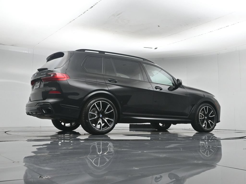 Used 2020 BMW X7 xDrive40i w/ M Sport Package AWD/4WD image 54