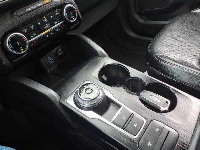 Certified 2022 Ford Escape SEL AWD/4WD image 38