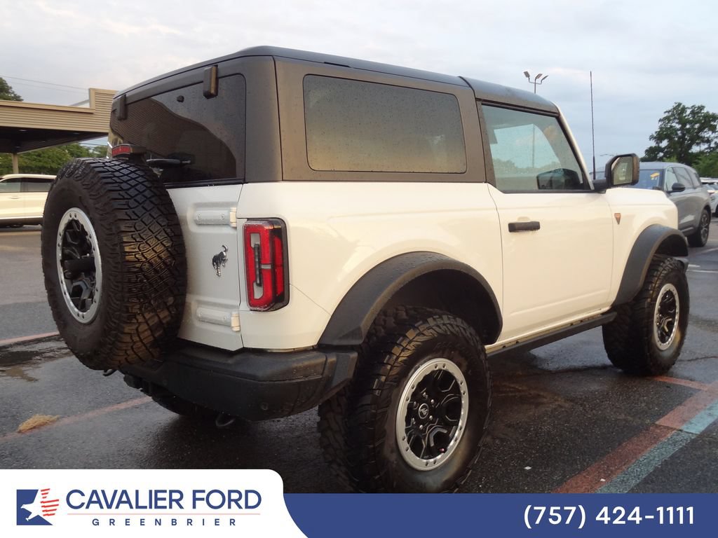 Certified 2023 Ford Bronco Badlands w/ Sasquatch Package AWD/4WD image 4