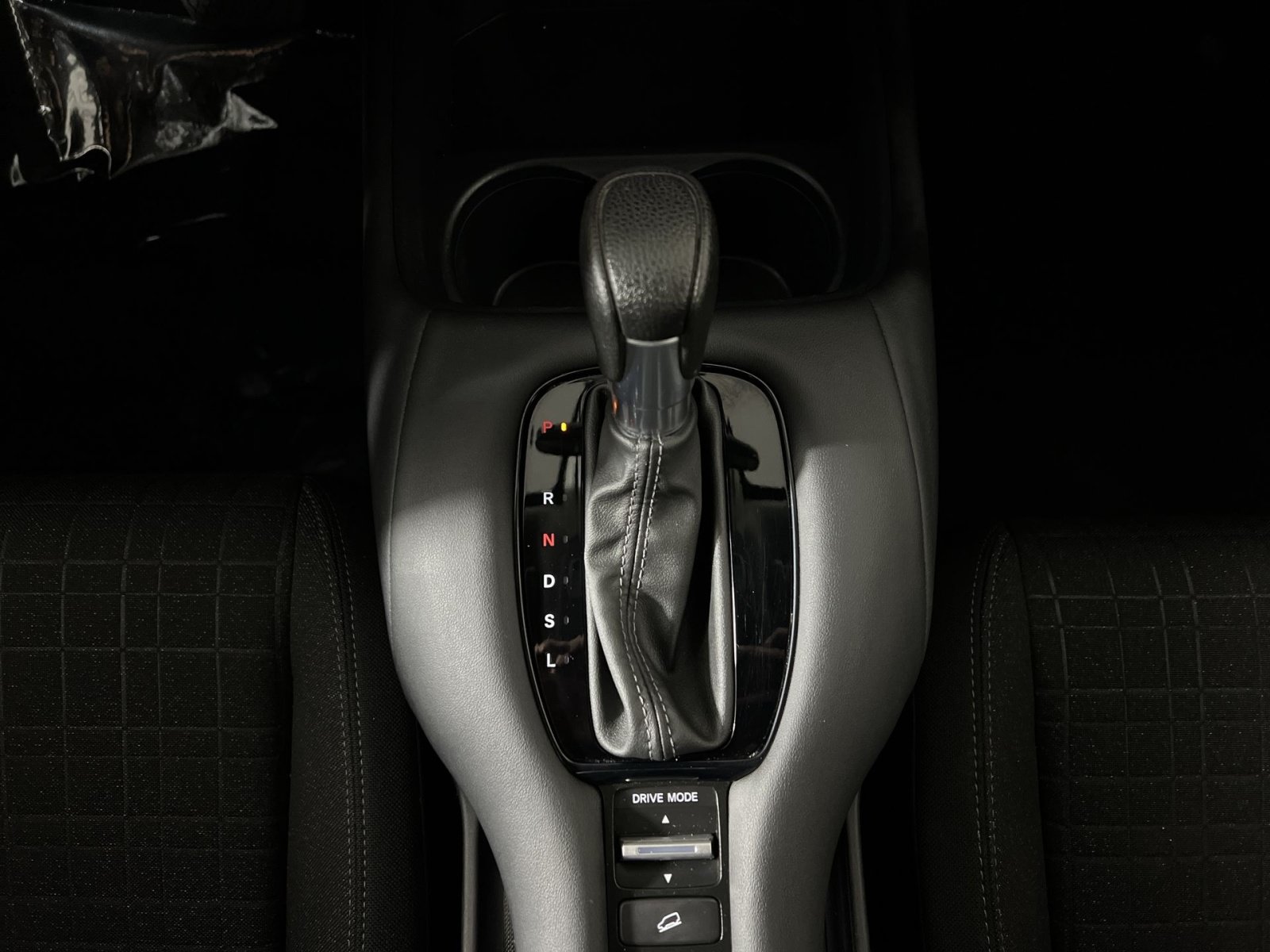 Used 2023 Honda HR-V LX image 21