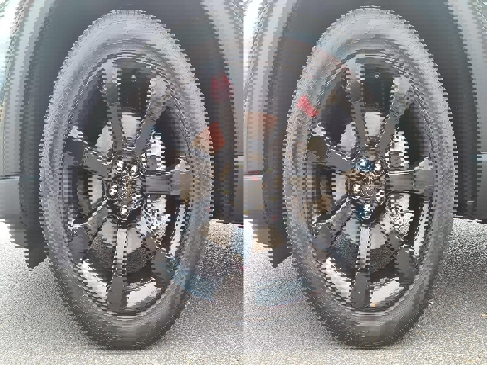 Certified 2023 Ford Explorer ST image 9