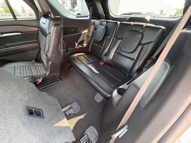 Certified 2025 Ford Explorer ST-Line w/ Premium Package AWD/4WD image 25