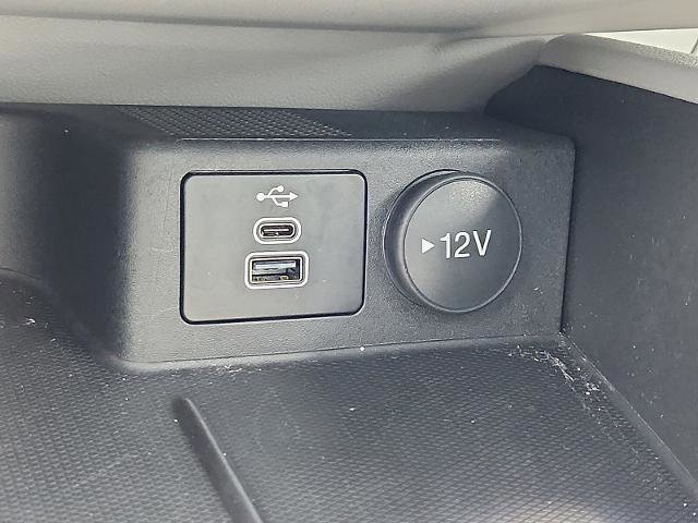 Certified 2025 Ford Escape SE image 26