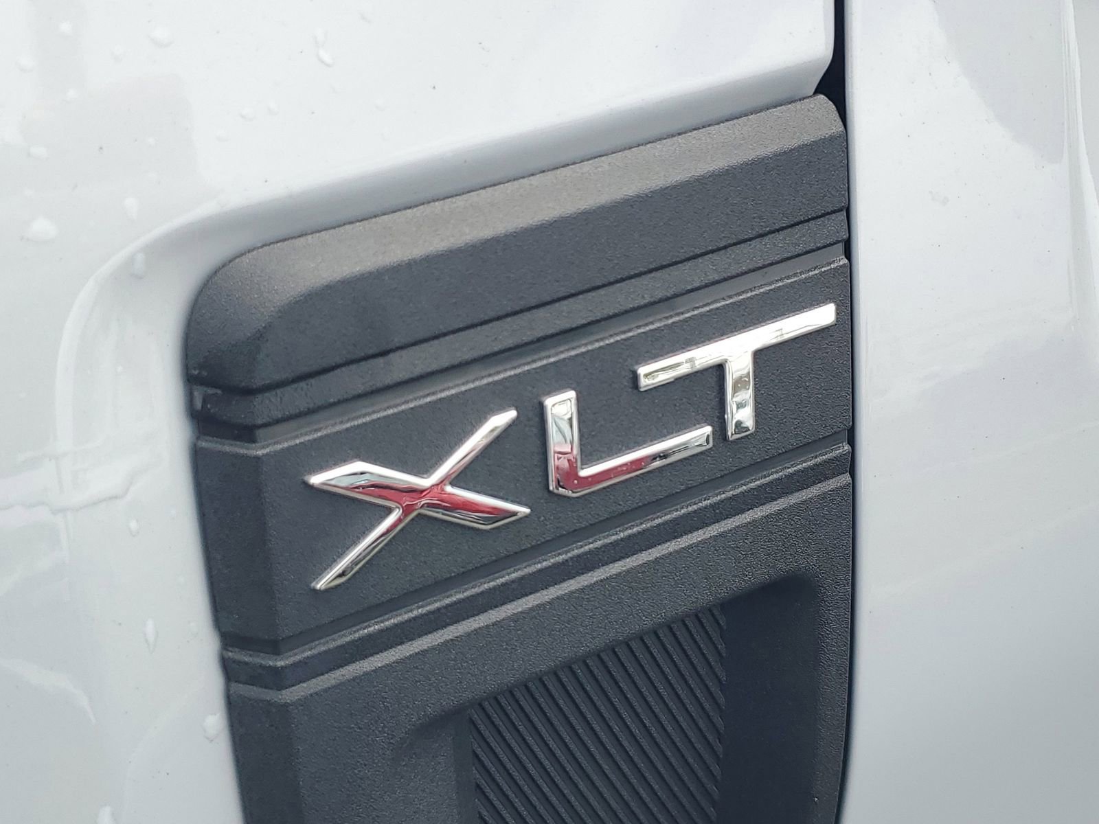 Certified 2025 Ford Maverick XLT w/ Equipment Group 301A AWD/4WD image 6