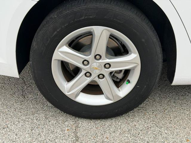 Used 2024 Chevrolet Malibu LT FWD image 7