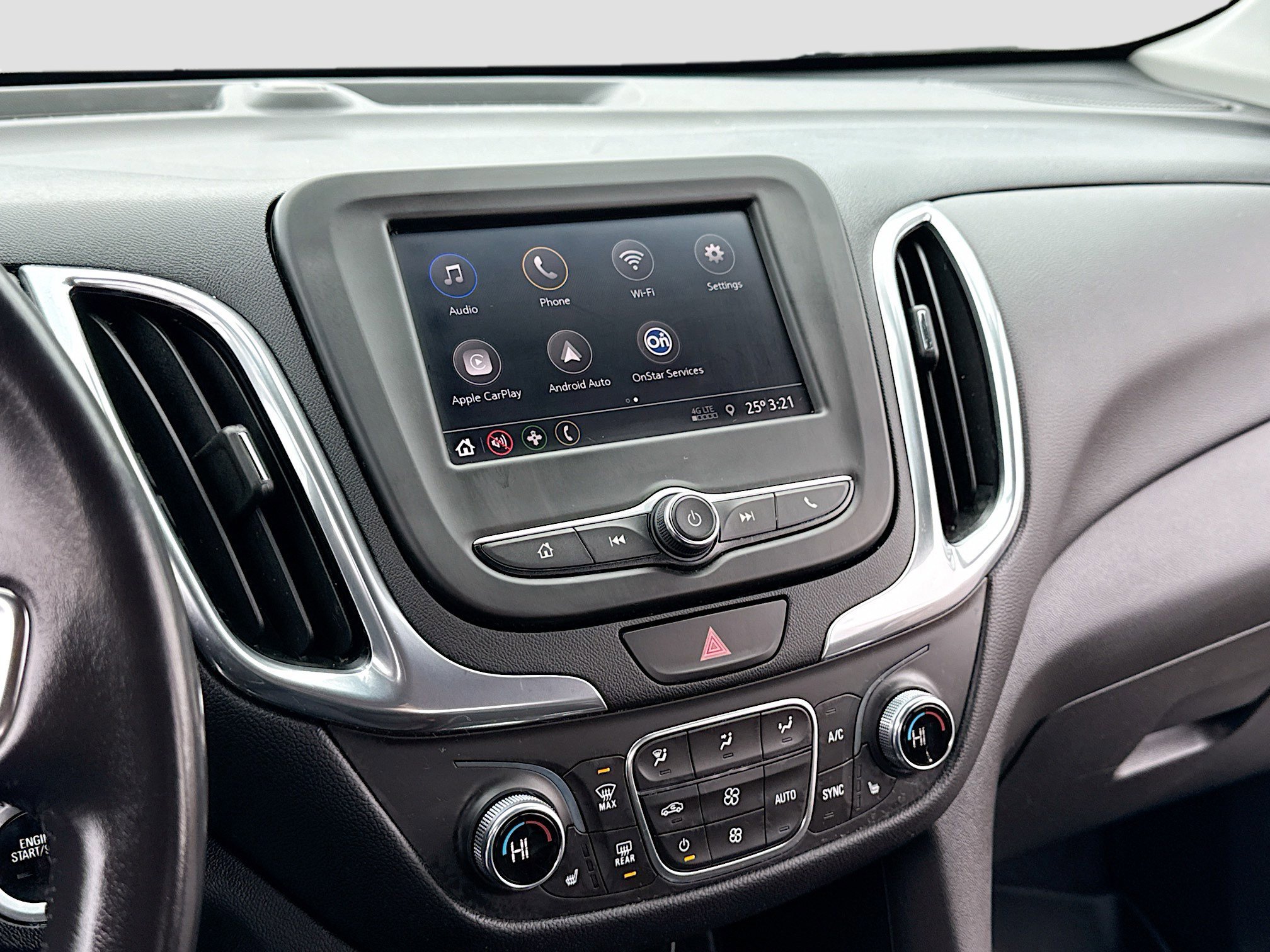 Used 2021 Chevrolet Equinox LT image 12