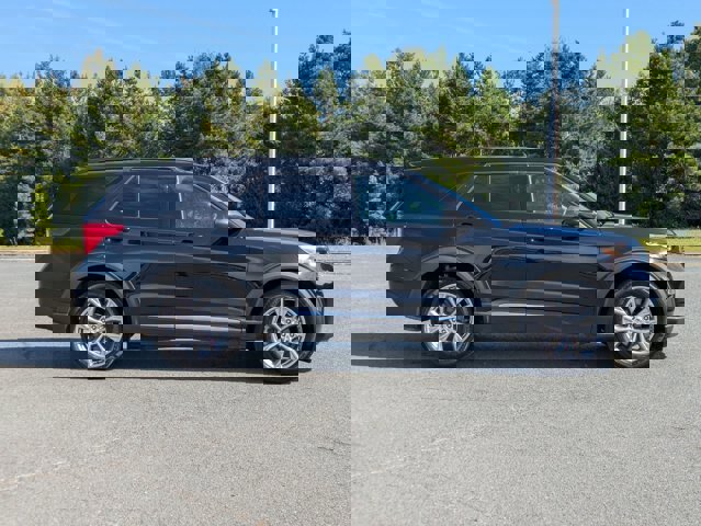 Certified 2023 Ford Explorer XLT w/ Equipment Group 202A image 3