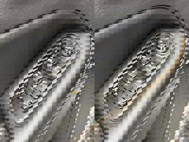 Used 2018 Jeep Compass Limited w/ Navigation Group image 25