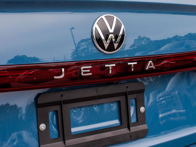 Used 2025 Volkswagen Jetta SEL FWD image 10