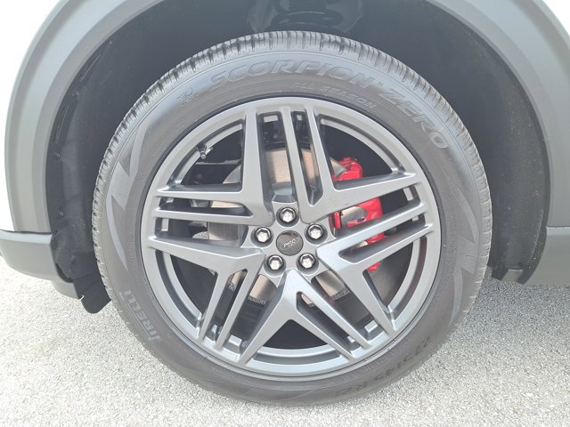 Certified 2025 Ford Explorer ST-Line w/ Premium Package image 4