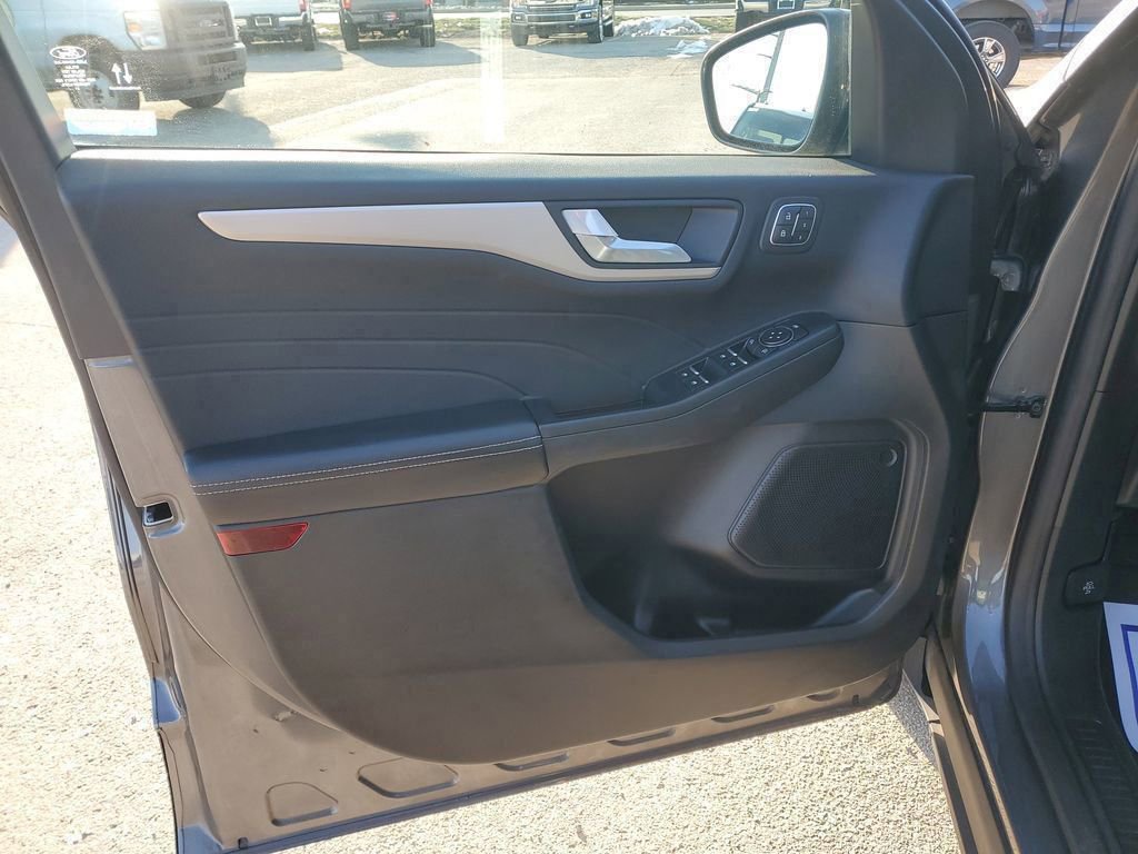 Certified 2021 Ford Escape SEL w/ Technology Package image 13