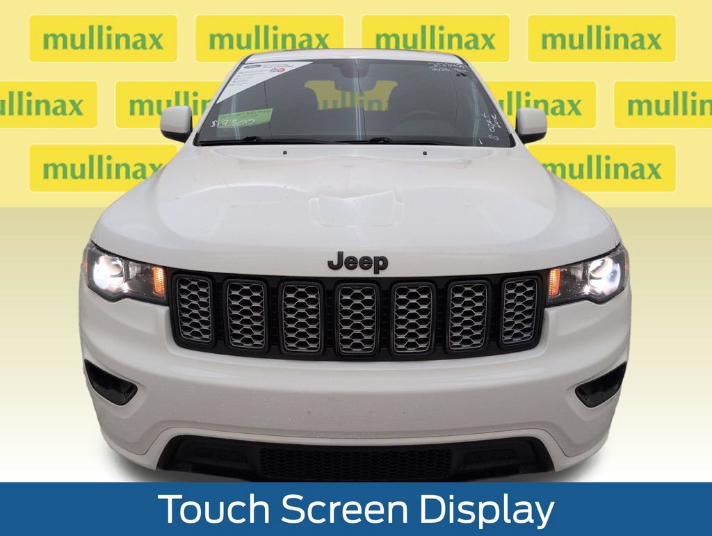 Used 2020 Jeep Grand Cherokee Altitude RWD image 15