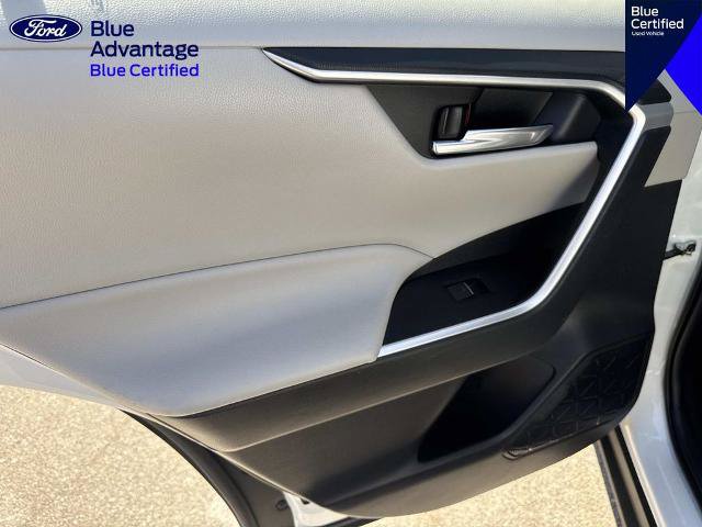 Used 2022 Toyota RAV4 XLE w/ Convenience Package AWD/4WD image 13
